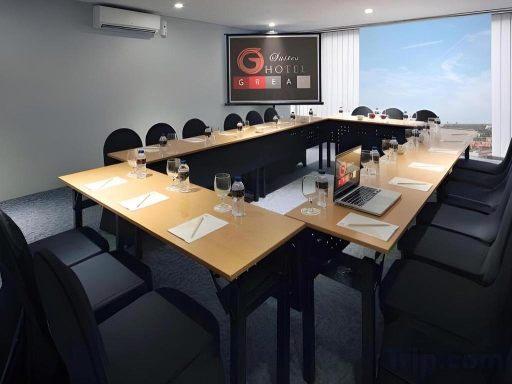 G Suites Hotel By Amithya Surabaya Eksteriør billede