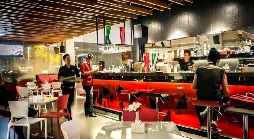 G Suites Hotel By Amithya Surabaya Eksteriør billede