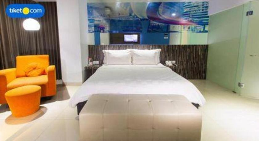 G Suites Hotel By Amithya Surabaya Eksteriør billede