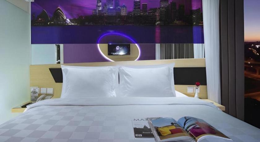 G Suites Hotel By Amithya Surabaya Eksteriør billede